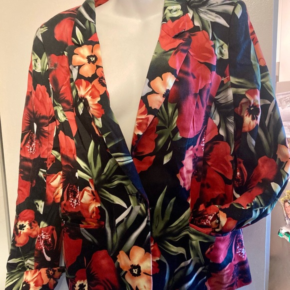 Floral Blazer with Red and Green Accents - Picture 1 of 5